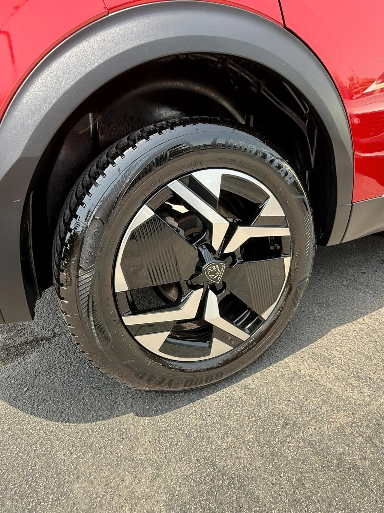Peugeot 2008 PureTech 100 S&S Allure 03/2024
