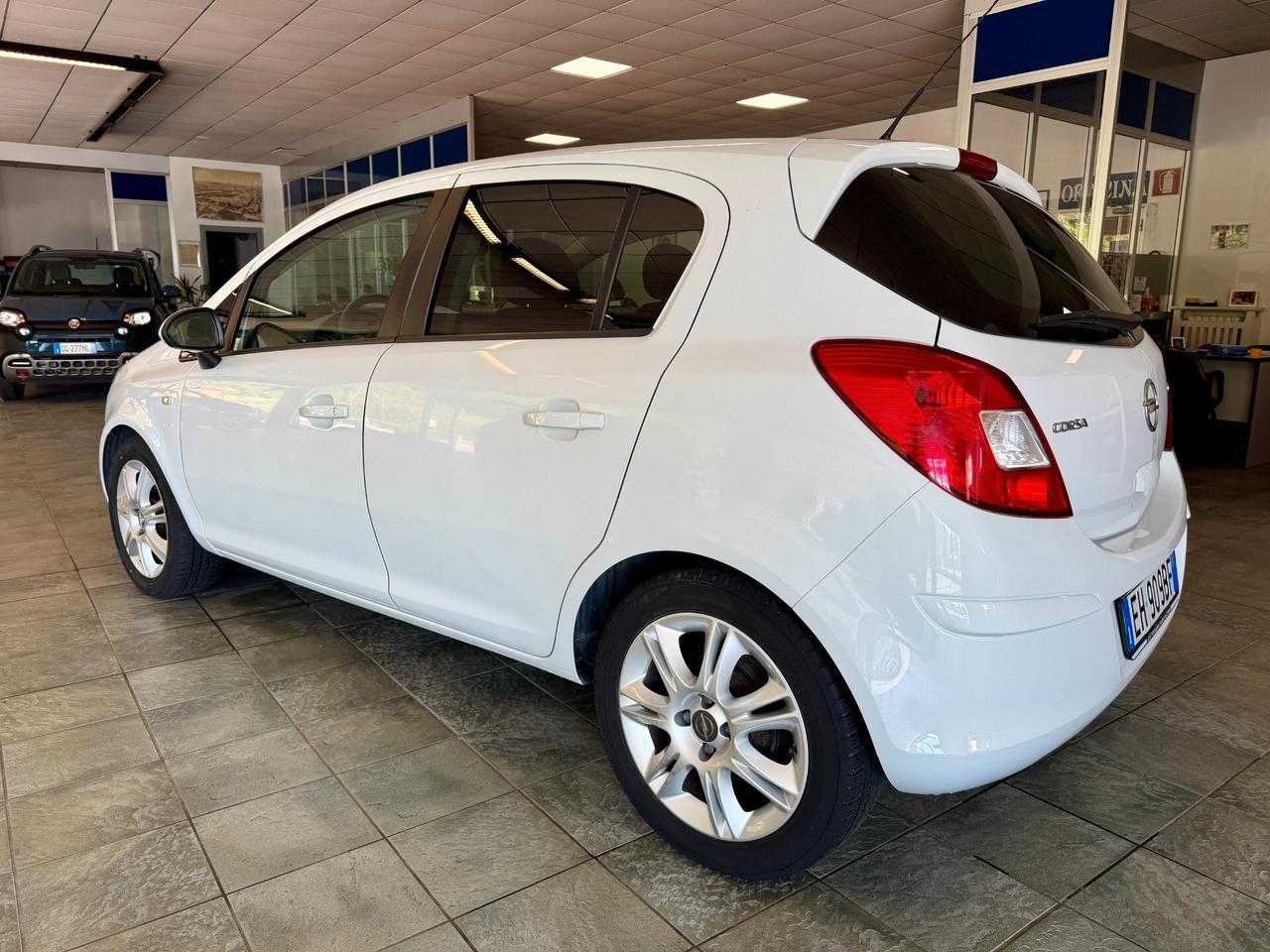 Opel Corsa 1.3 CDTI 95CV 5 porte Cosmo-NEOPATENTATI-