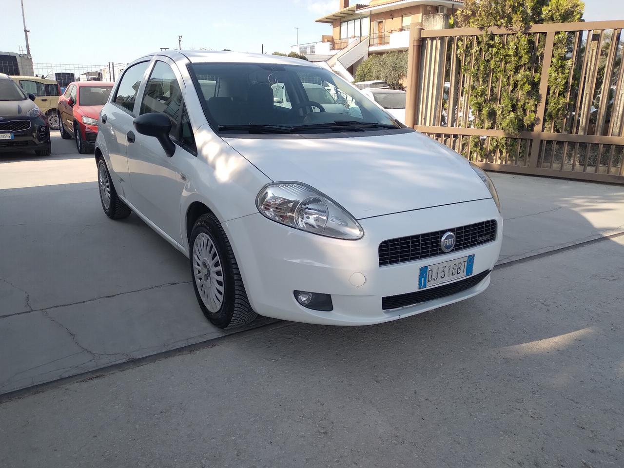 Fiat Grande Punto 1.3 MJT 75 CV 5 porte Dynamic