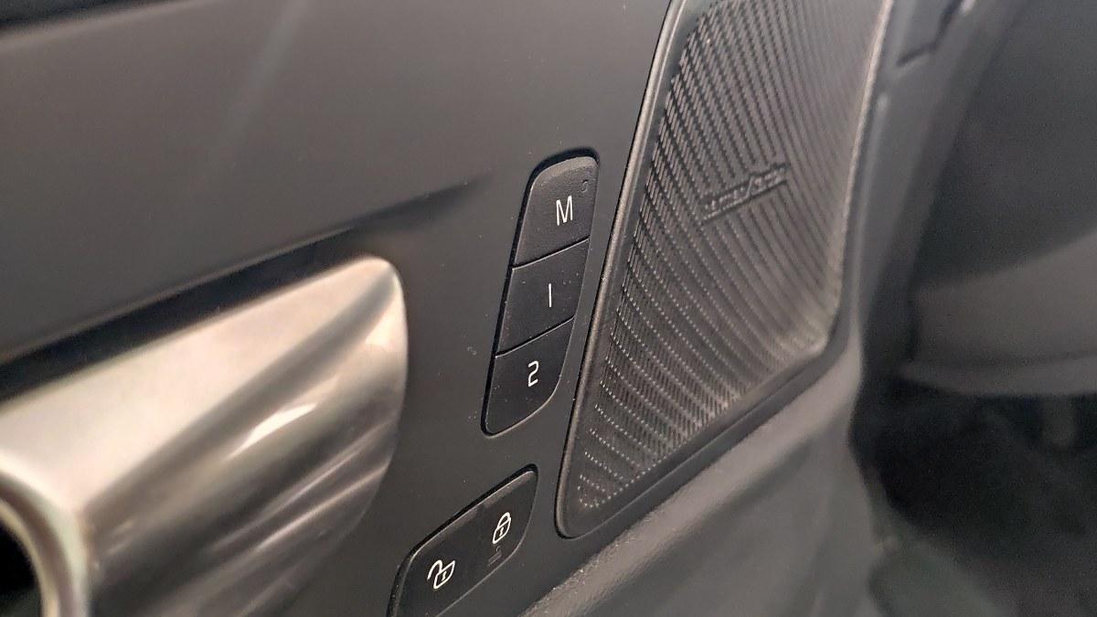 VOLVO Xc60 B5 Mild Hybrid Awd Automatico Plus Dark