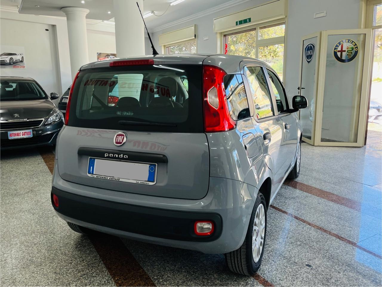 Fiat Panda 1.2 benzina 69cv anno 2018 italiana