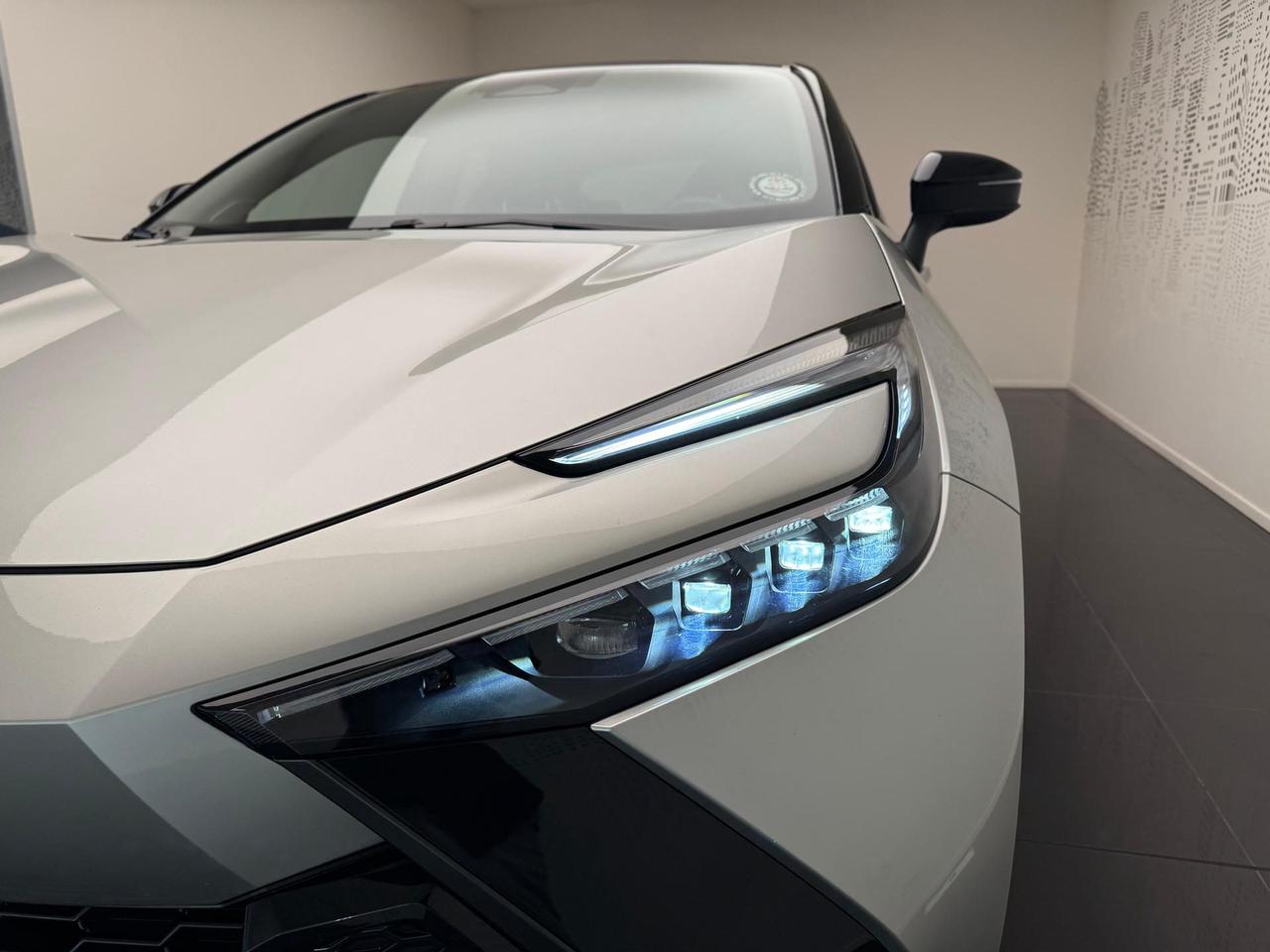 Toyota C-HR 2.0 hv GR Sport awd e-cvt