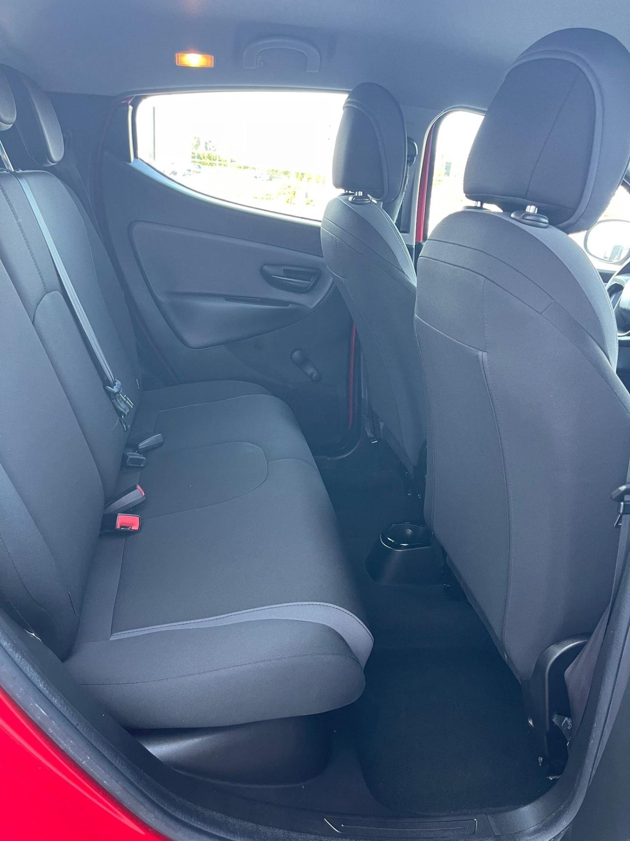 Lancia Ypsilon 1.2 69 CV 5 porte Platinum