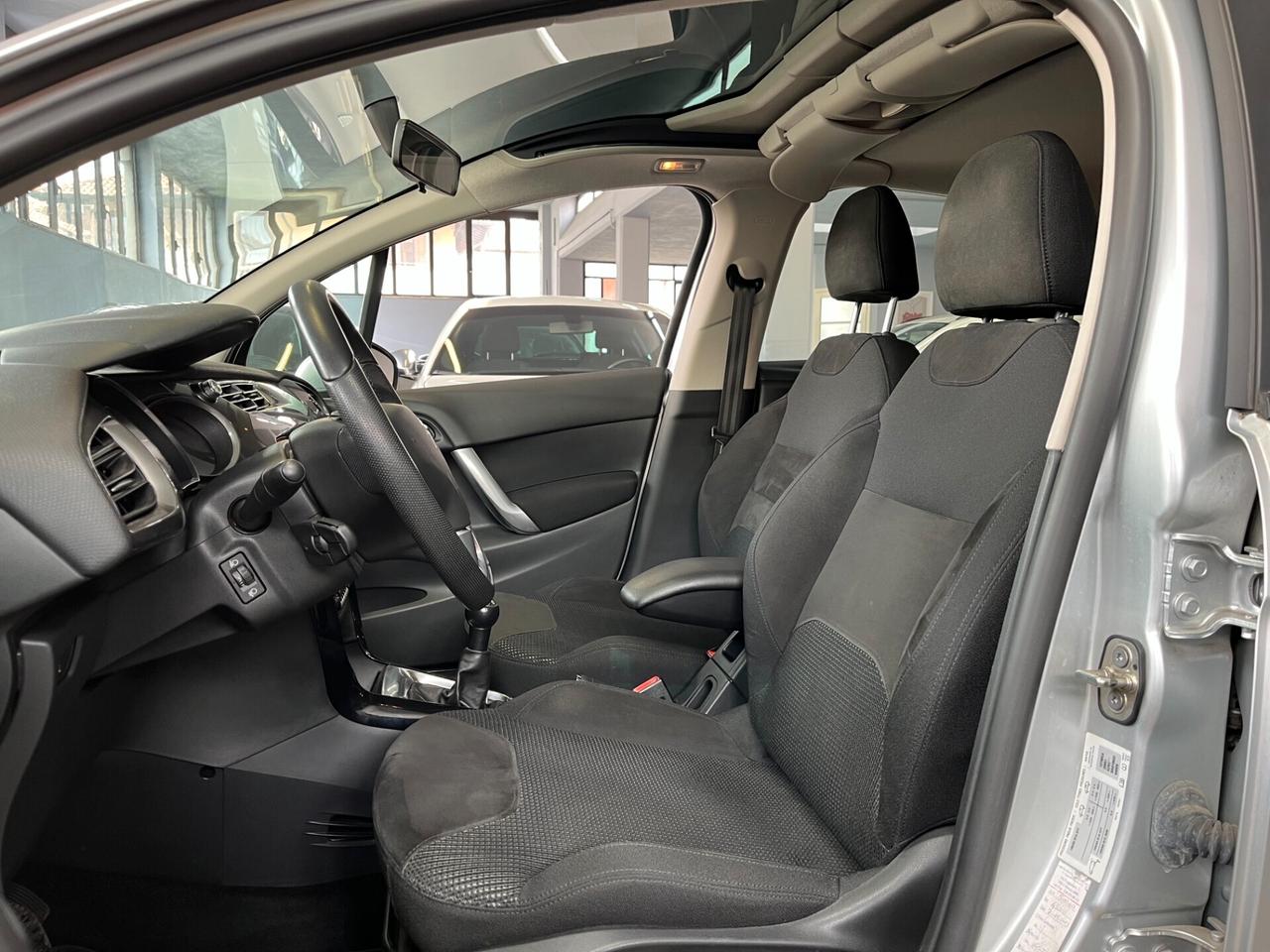 Citroen C3 1.4cc VTi 95cv -SOLO 66.000KM - EXCLUSIVE
