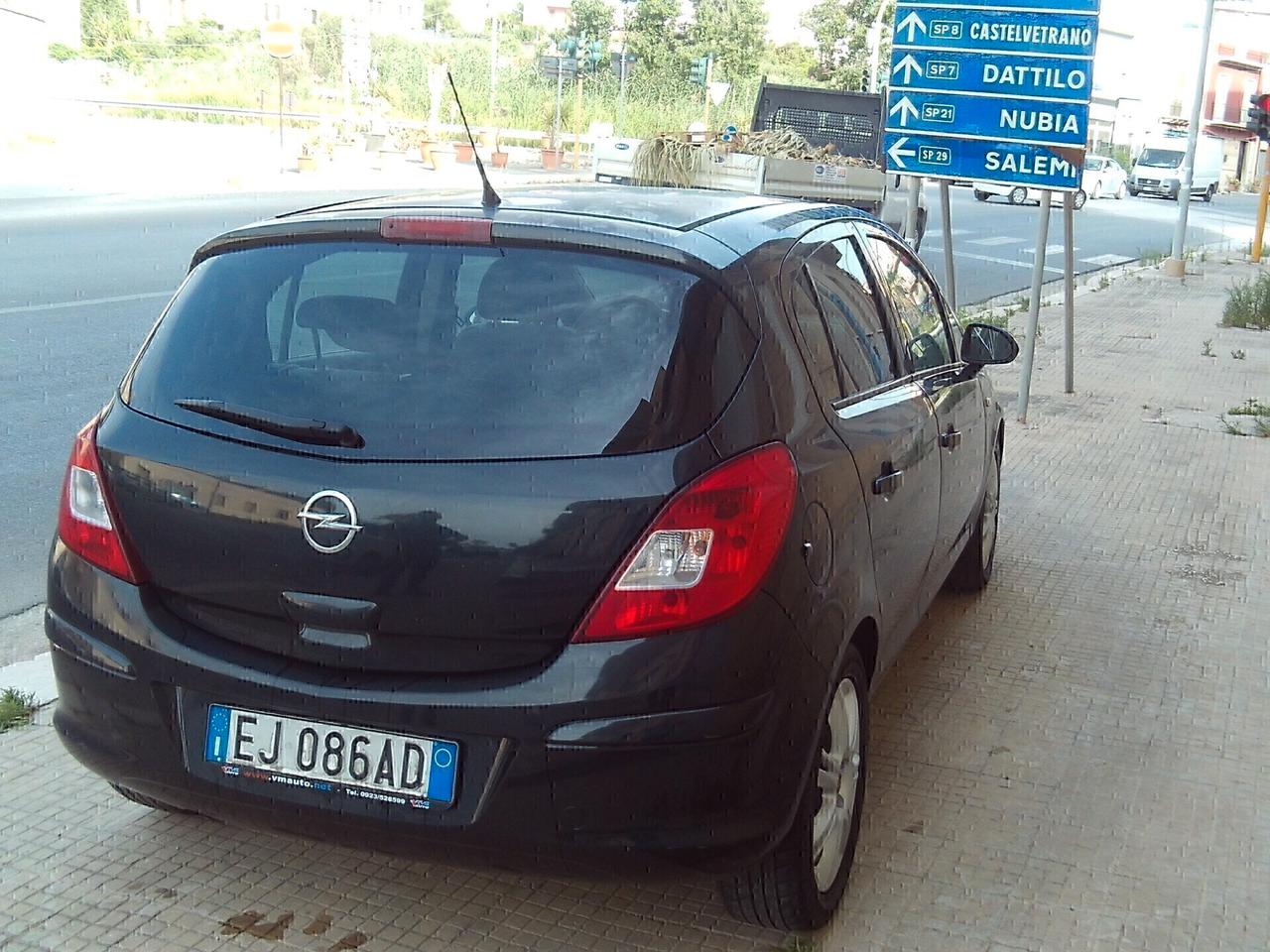 Opel Corsa 1.2 5 porte Elective