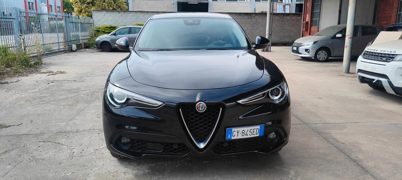 Alfa Romeo Stelvio 2.2 Turbodiesel 210 CV AT8 Q4 Executive