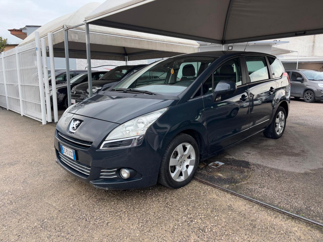 Peugeot 5008 1.6 HDi 112CV Féline