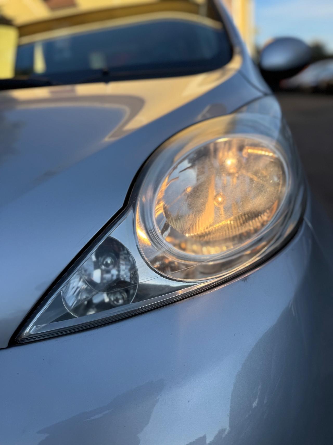 Peugeot 107 1.0 68CV 3p. Sweet Years 2Tronic