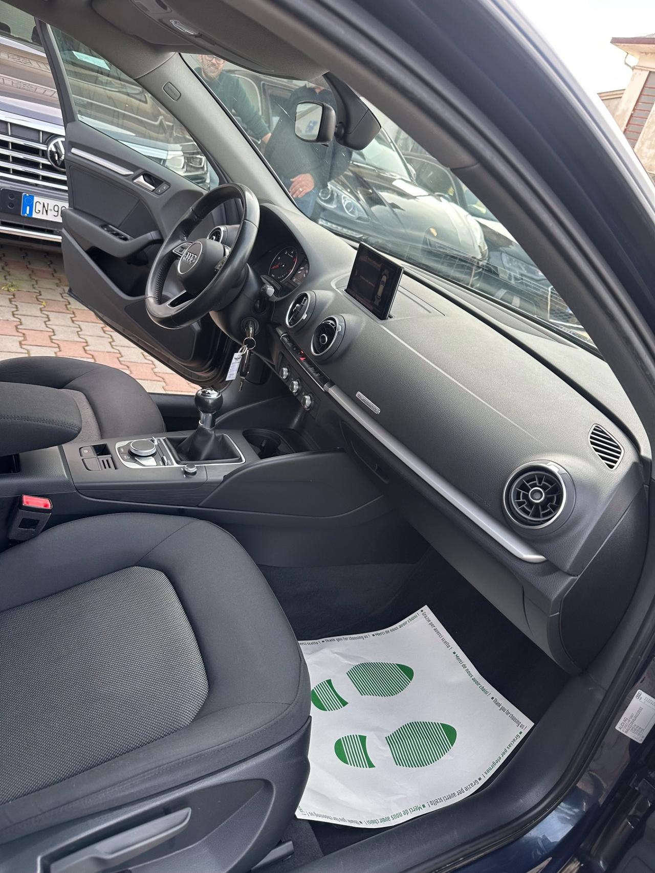 Audi A3 SPB 2.0 TDI quattro Business