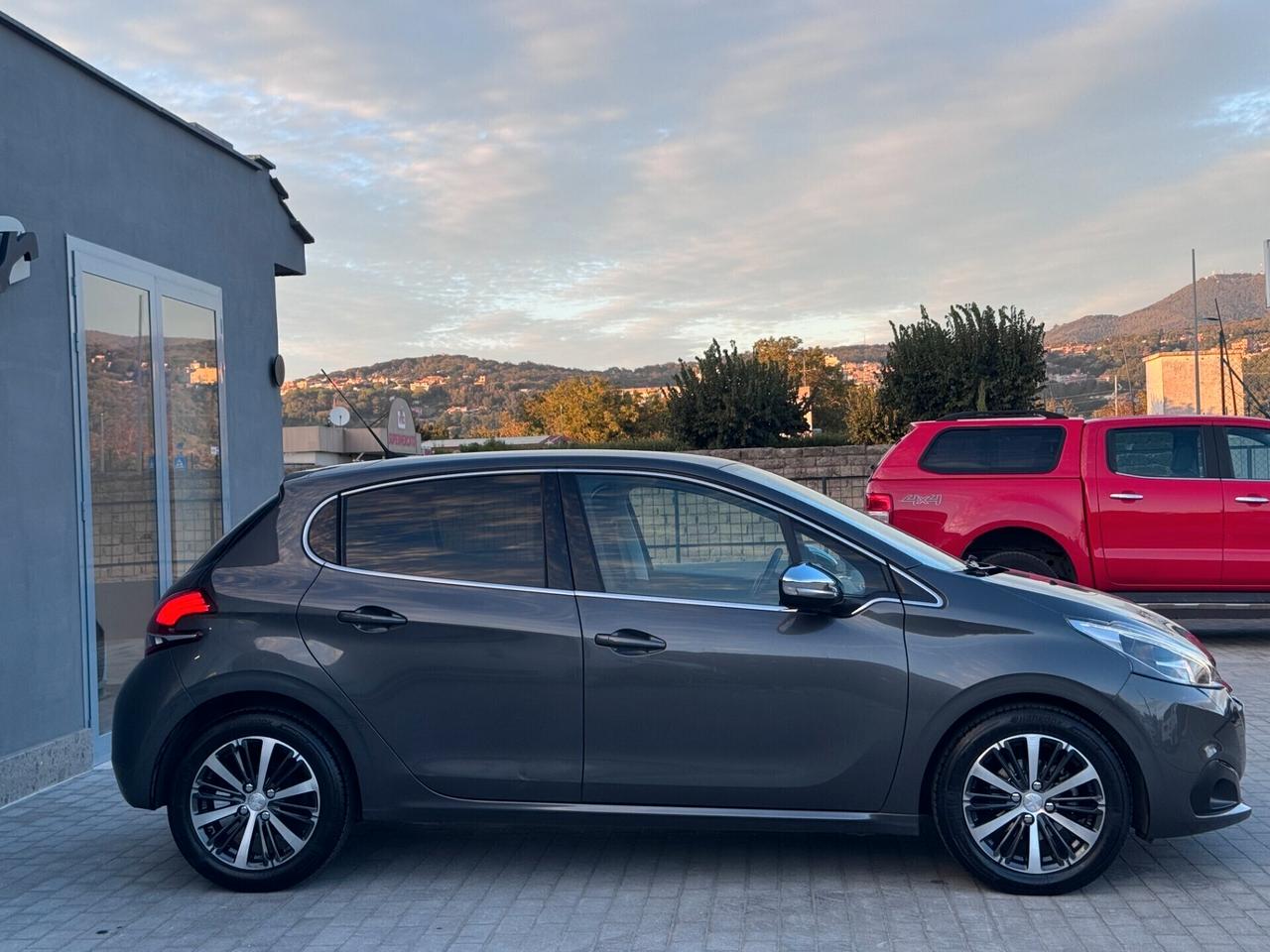 Peugeot 208 PureTech 82 5p. GPL Allure - GPL CASA MADRE - UNICO PROPRIETARIO