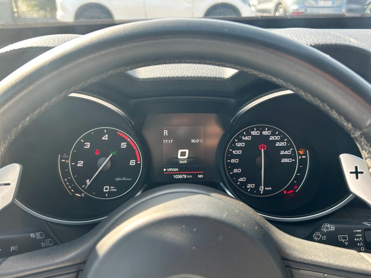 Alfa Romeo Stelvio 2.2 t Business Q4 210cv auto