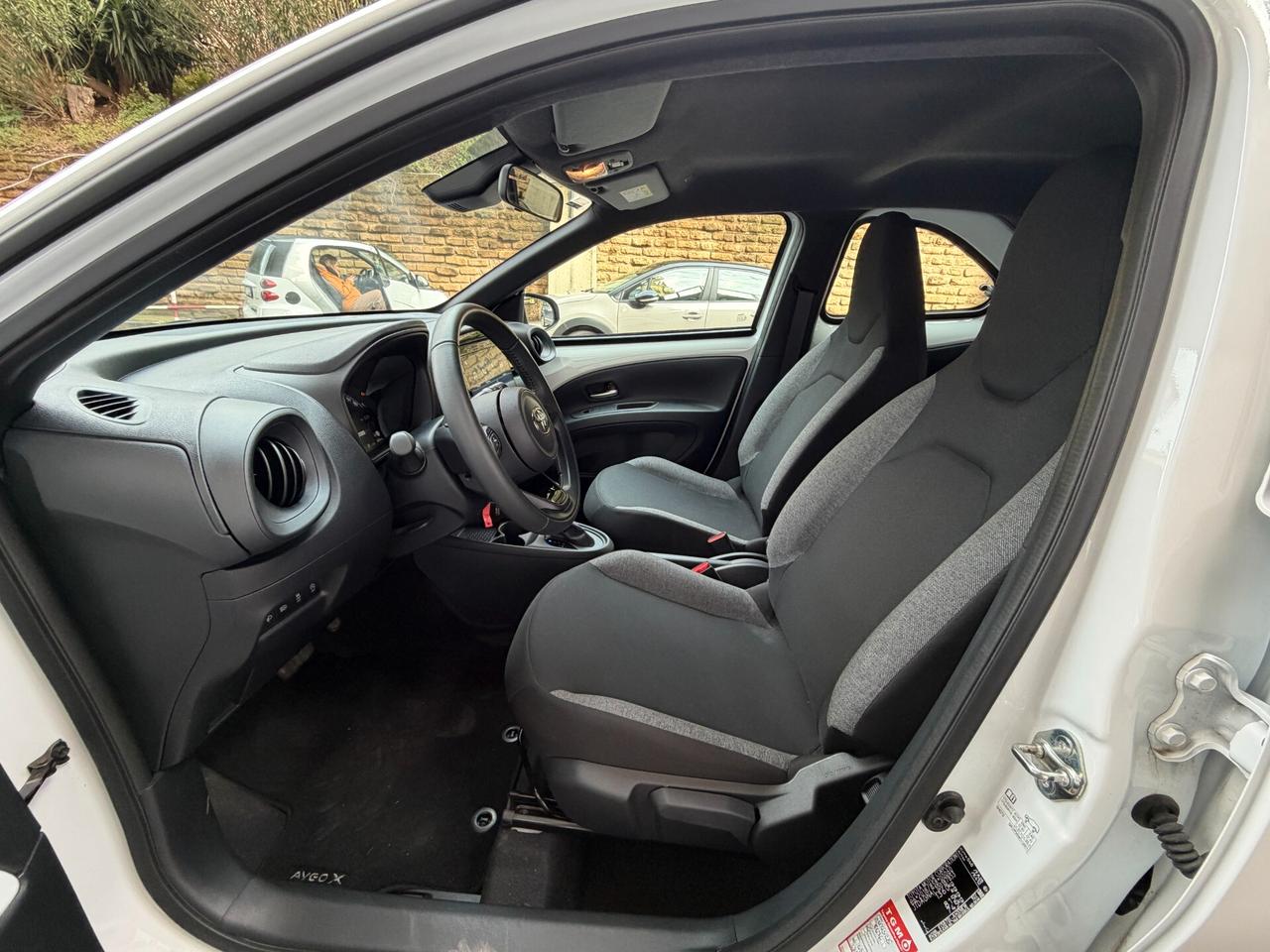 Toyota Aygo X 1.0 VVT-i Active – 02/2024 - Cambio Auto - Uni Pro