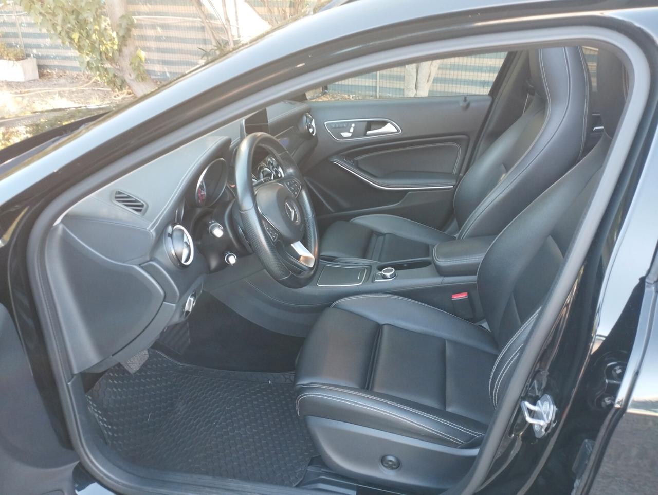 Mercedes-benz GLA 200 d Automatic Premium