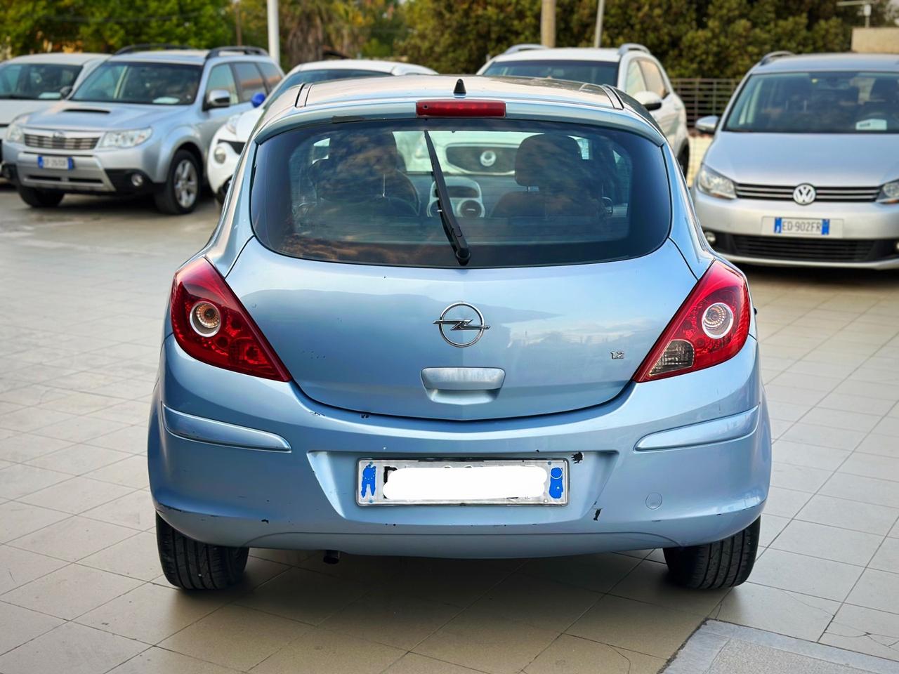 Opel Corsa 1.2 3 porte Club Garanzia 12 Mesi