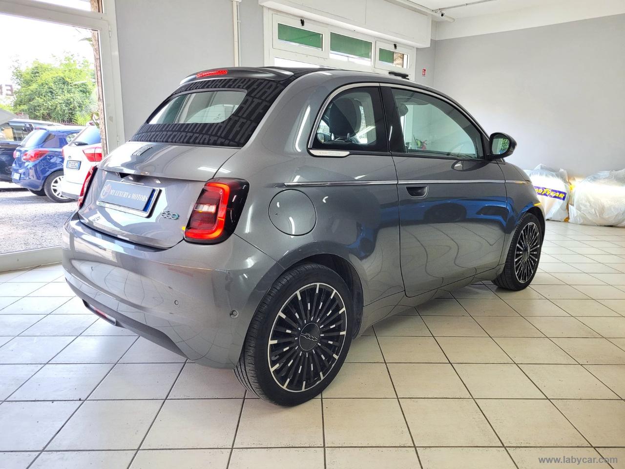 FIAT 500E La Prima Cabrio 42 kWh UNIPRO*CERT