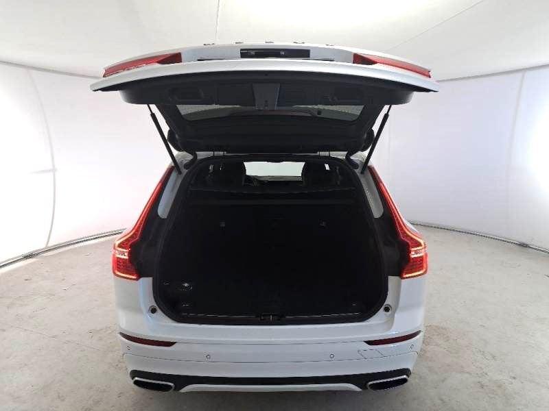 Volvo XC60 D4 190 CV AWD Automatica NAVI LED R-design