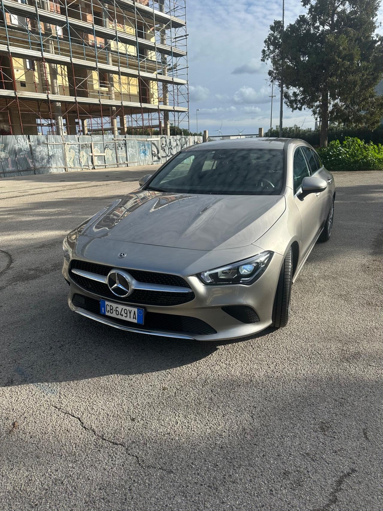 MERCEDES-BENZ CLA 200 d Automatic Shooting Brake