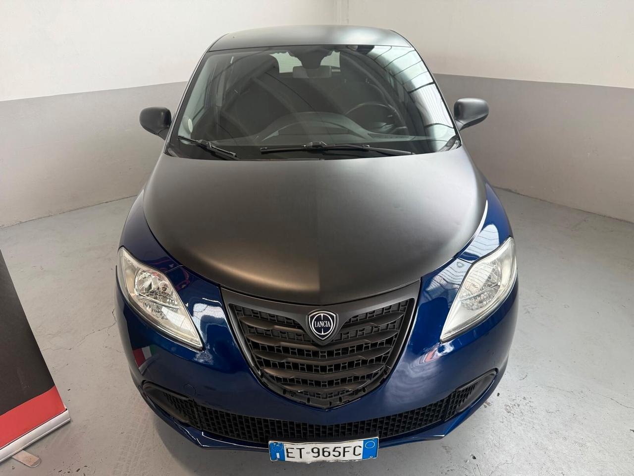 Lancia Ypsilon 1.2 69 CV 5 porte S Momodesign
