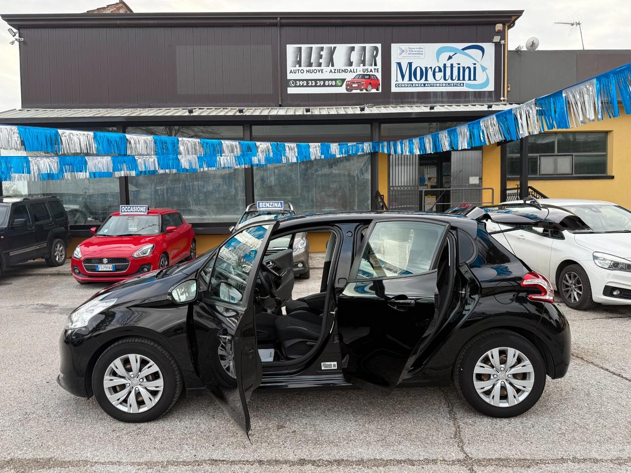 " UNA CHICCA " Peugeot 208 1.6 e-HDi 92 CV Allure