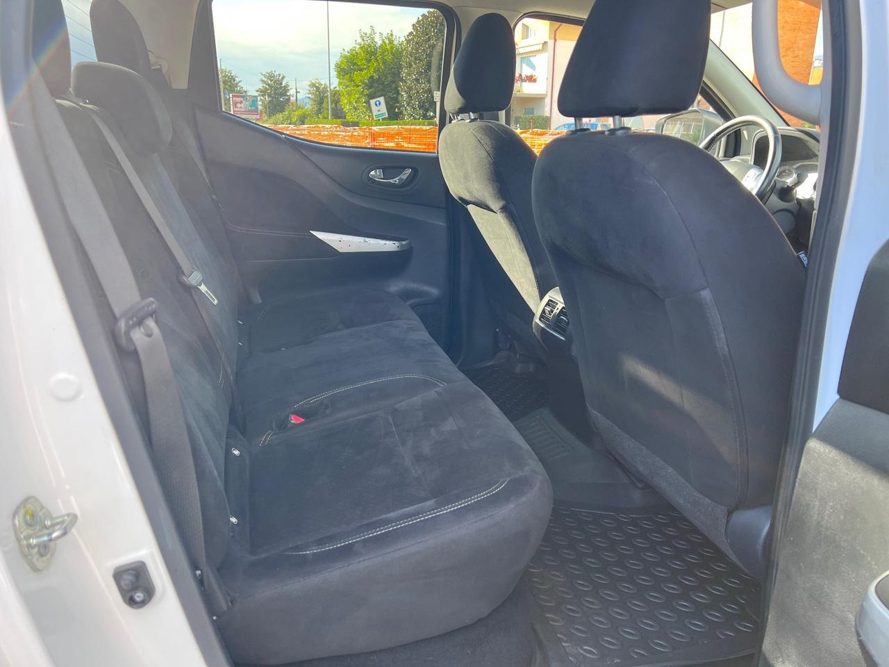 Nissan Navara 2.3 dCi 190 CV 7AT 4WD Double Cab N-Connecta
