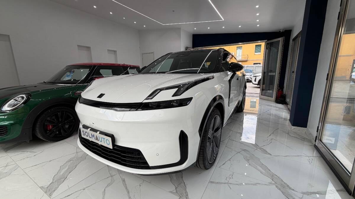 Lynk and Co 08 Lynk & co 1.5 phev Core auto