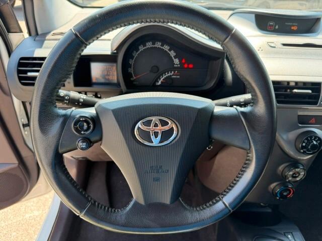 Toyota iQ 1.0 Multidrive