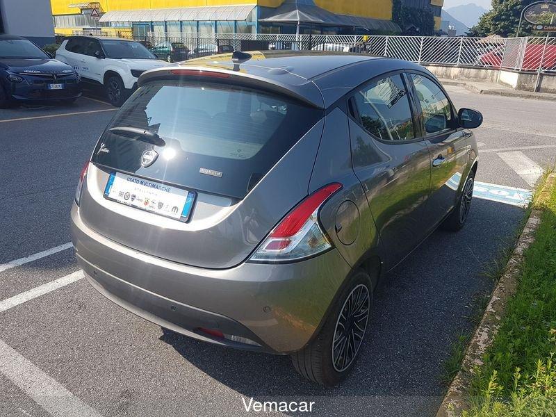 Lancia Ypsilon 1.0 Hybrid 5 porte , 5posti ,allestimento Gold, ok neopatentati