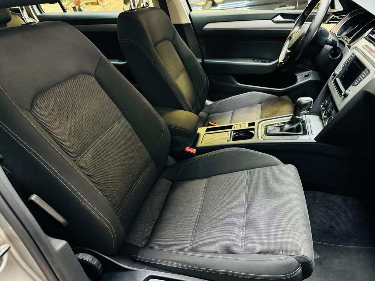 Volkswagen Passat Variant 1.6 TDI DSG*120 CV* BlueMotion*NEOPATENTATI*
