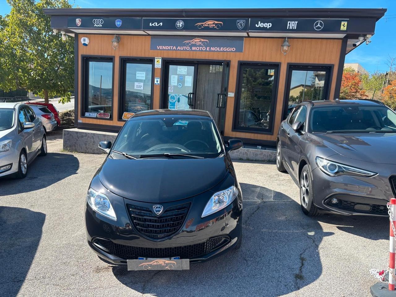 Lancia Ypsilon 1.2 69 CV 5 porte S&S Gold