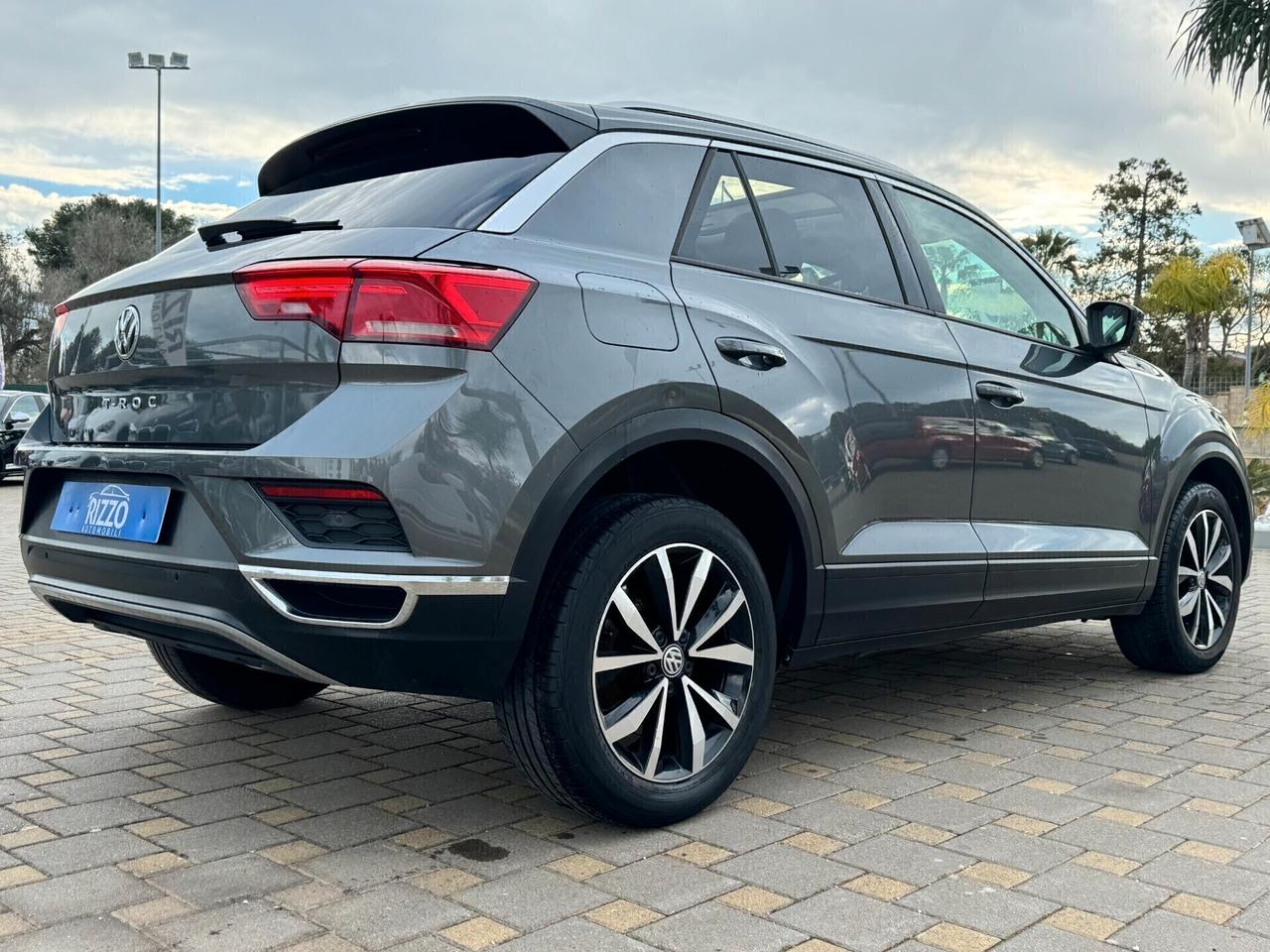 VOLKSWAGEN T-ROC 1.6 TDI 116CV ADV TETTO FULLLED NAVI 12/2018