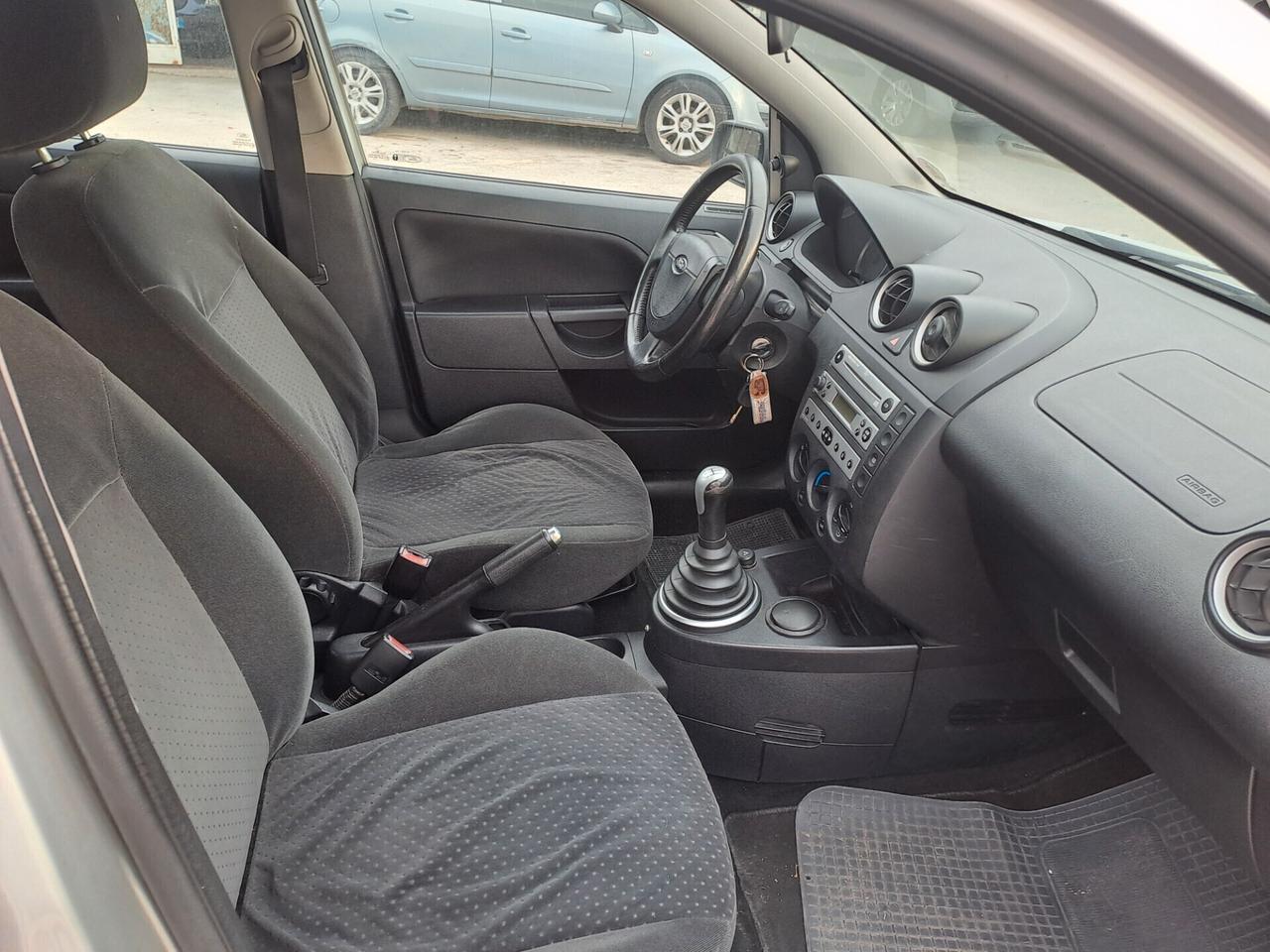 Ford Fiesta 1.4 TDCi 5p. Ghia