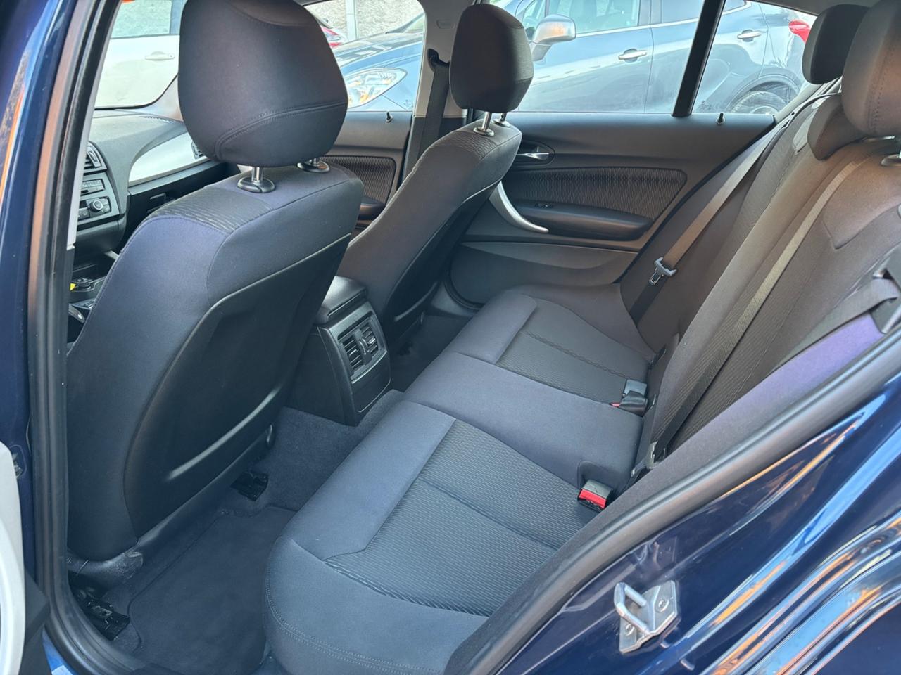 Bmw 116 116d 5p. Urban