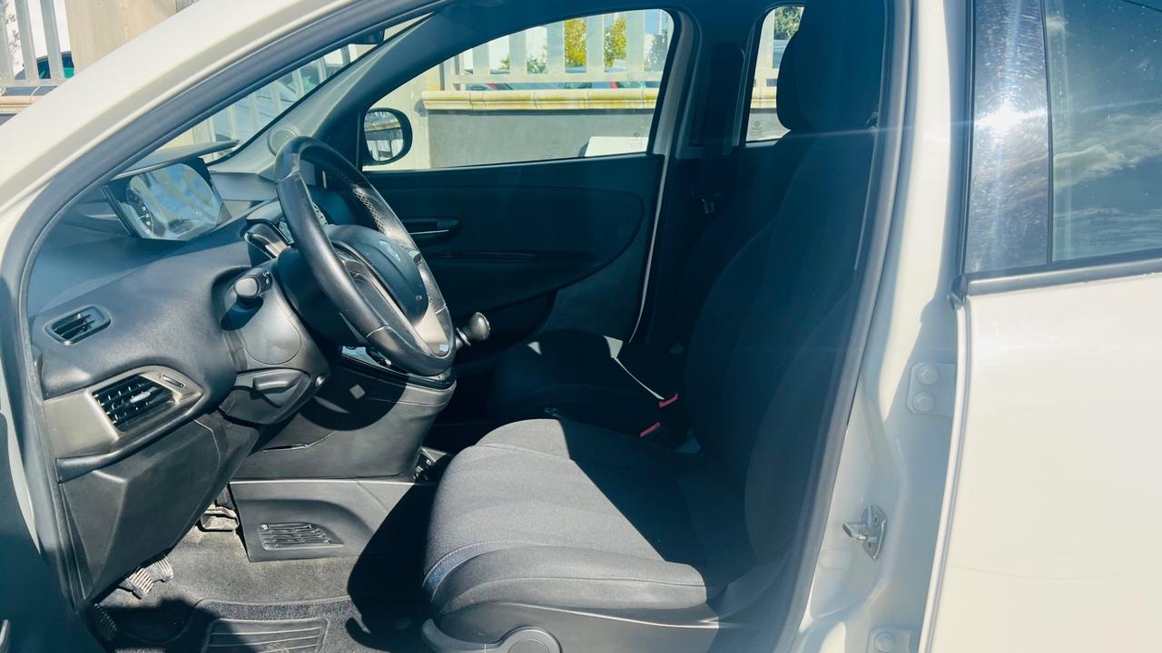 Lancia Ypsilon 1.2 69 CV 5 porte S&S