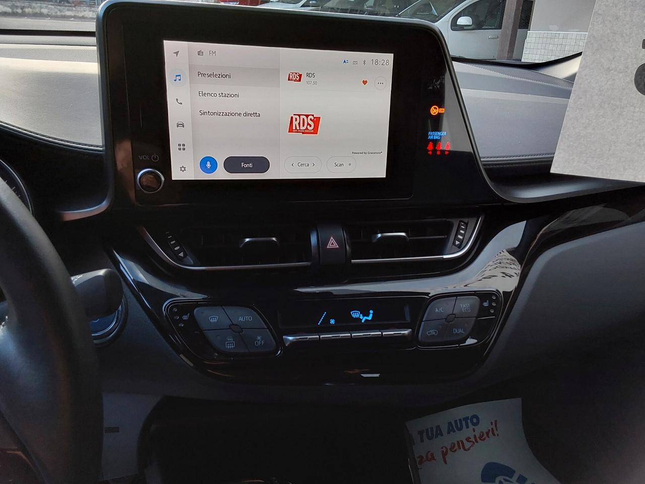 Toyota C-HR 1.8 Hybrid E-CVT Trend KM 4.400