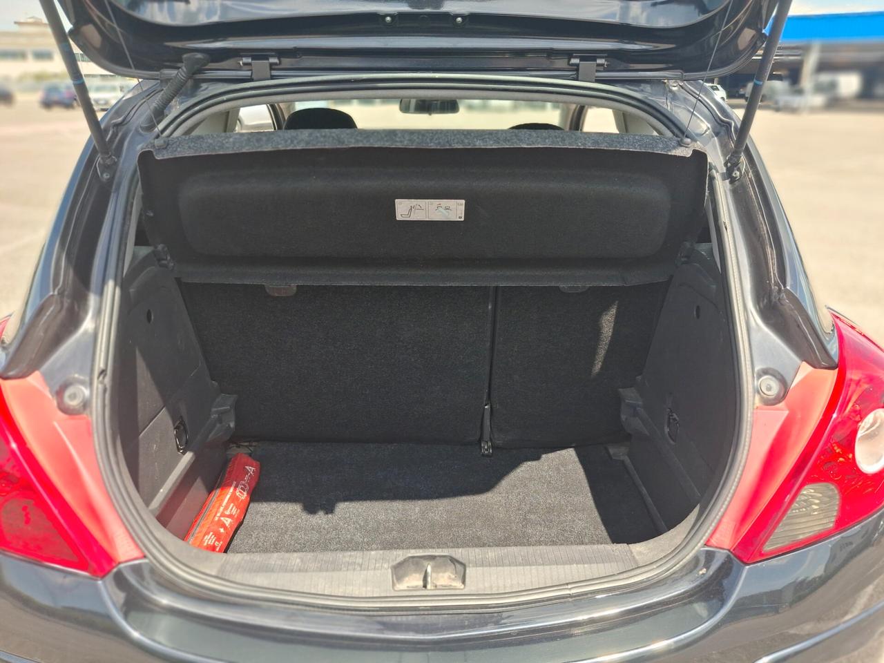 OPEL CORSA 1.2 Benzina Sport-OK NEOPATENTATI-
