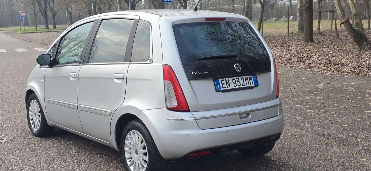 Lancia MUSA 1.3 Mjt 95 CV DFN Gold