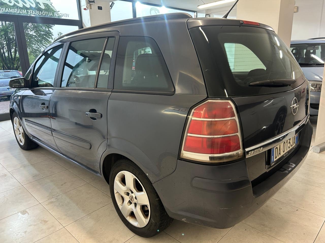 Opel Zafira 1.9 CDTI 74KW 7 POSTI