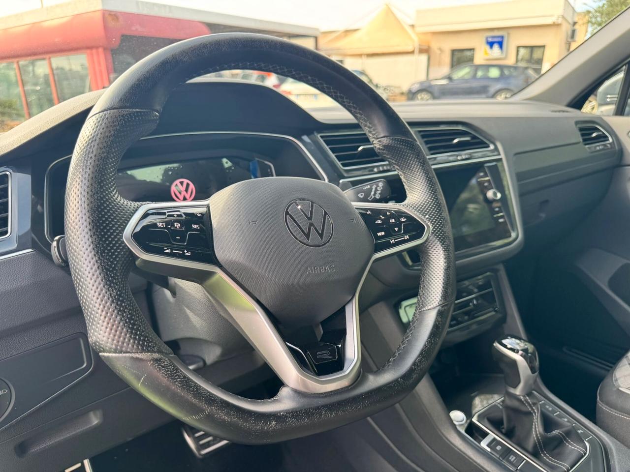Volkswagen Tiguan 2.0 TDI 150 CV SCR DSG R-Line
