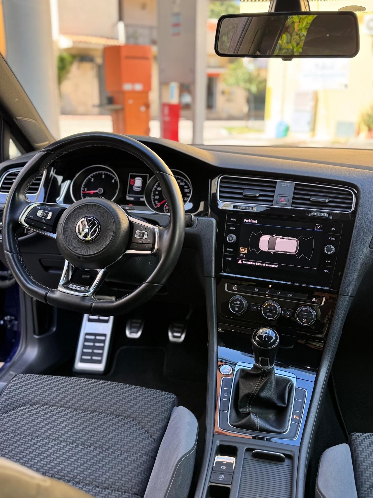 Volkswagen Golf 7.5 1.6 TDI 115 CV 5p. R-Line