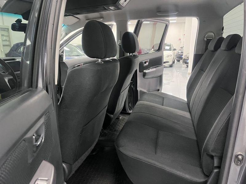 Toyota Hilux Hilux 3.0 D-4D aut.4WD 4p. DC Stylex