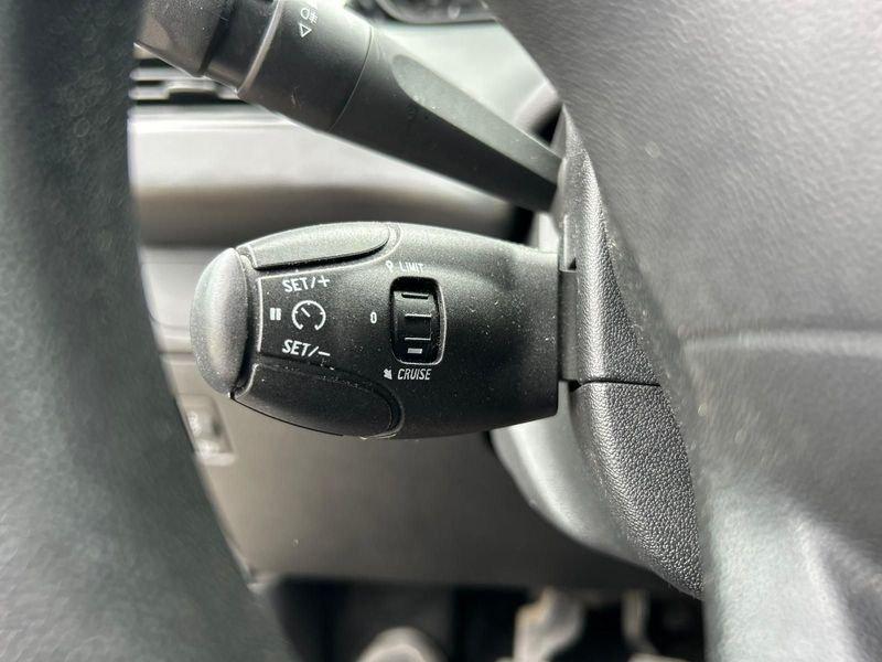 Peugeot 208 75CV BLUEHDI ALLURE