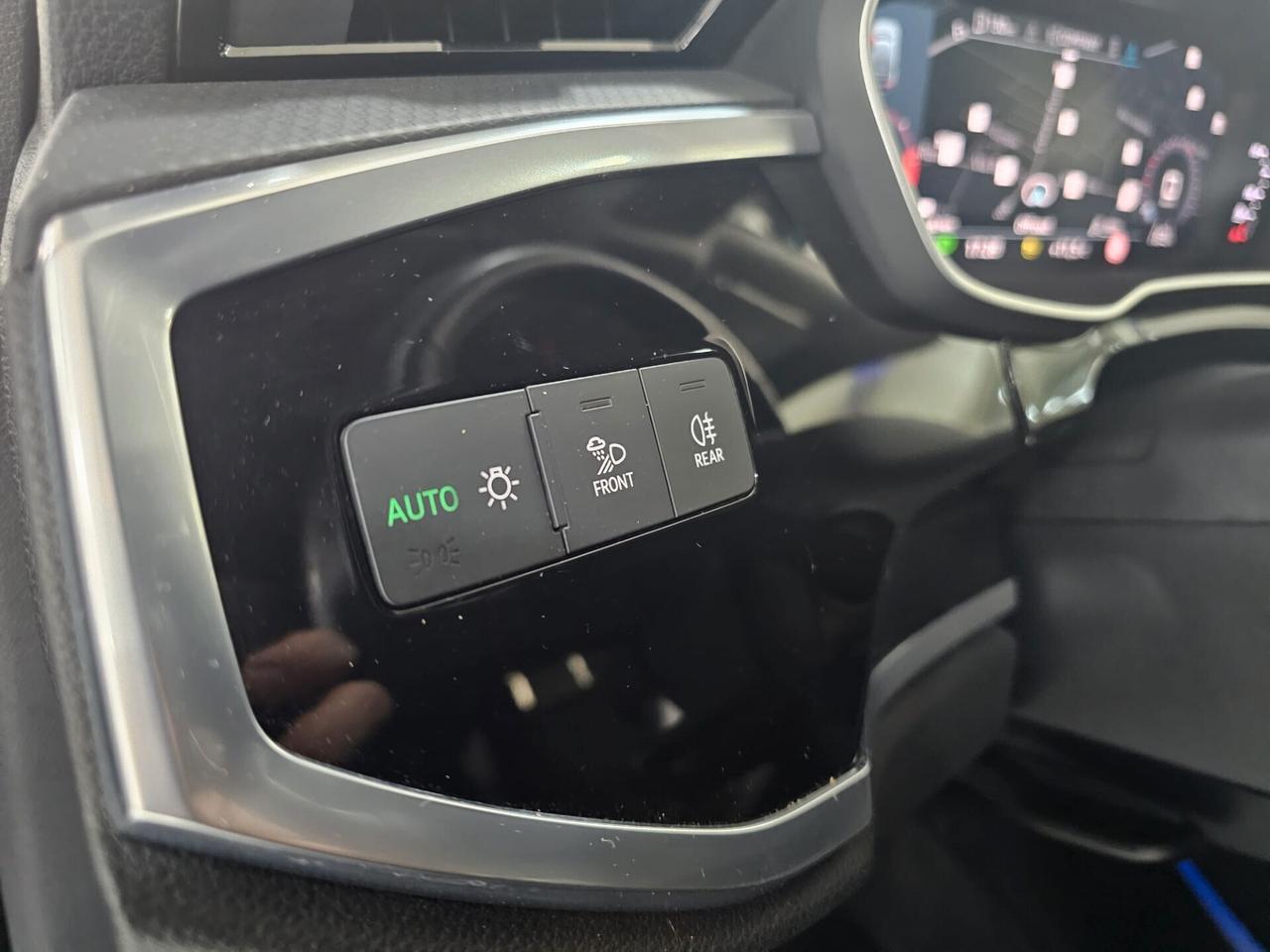 NUOVA AUDI Q3 SPORTBACK S-LINE EDITION 35 TDI 150CV S-TRONIC IDENTITY BLACK