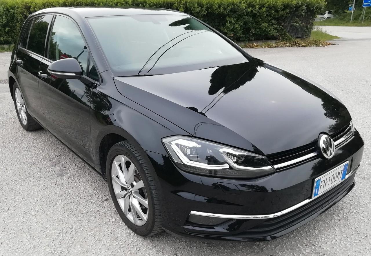 Volkswagen Golf 1.6 TDI 115 CV DSG 5p. Executive BlueMotion Technology "Fari LED"