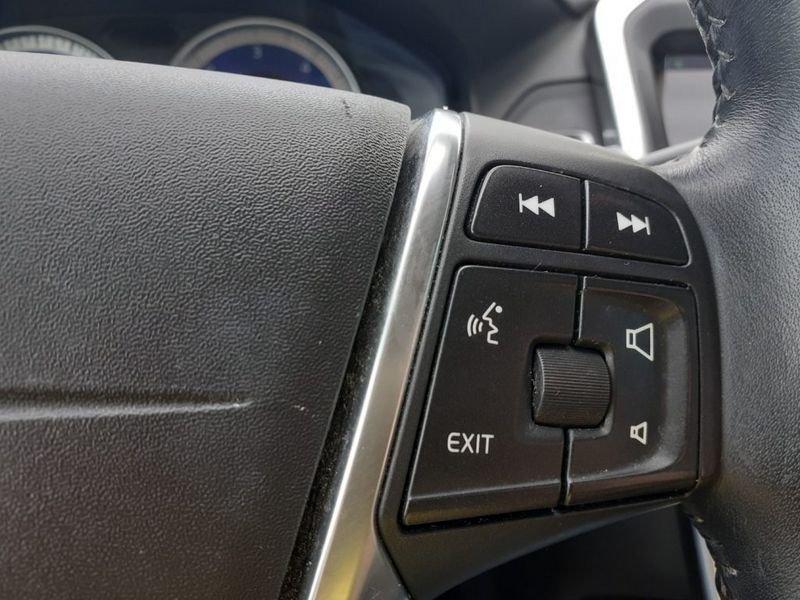 Volvo XC60 D5 AWD Geartronic R-design KM CERTIFIC-GARANZIA