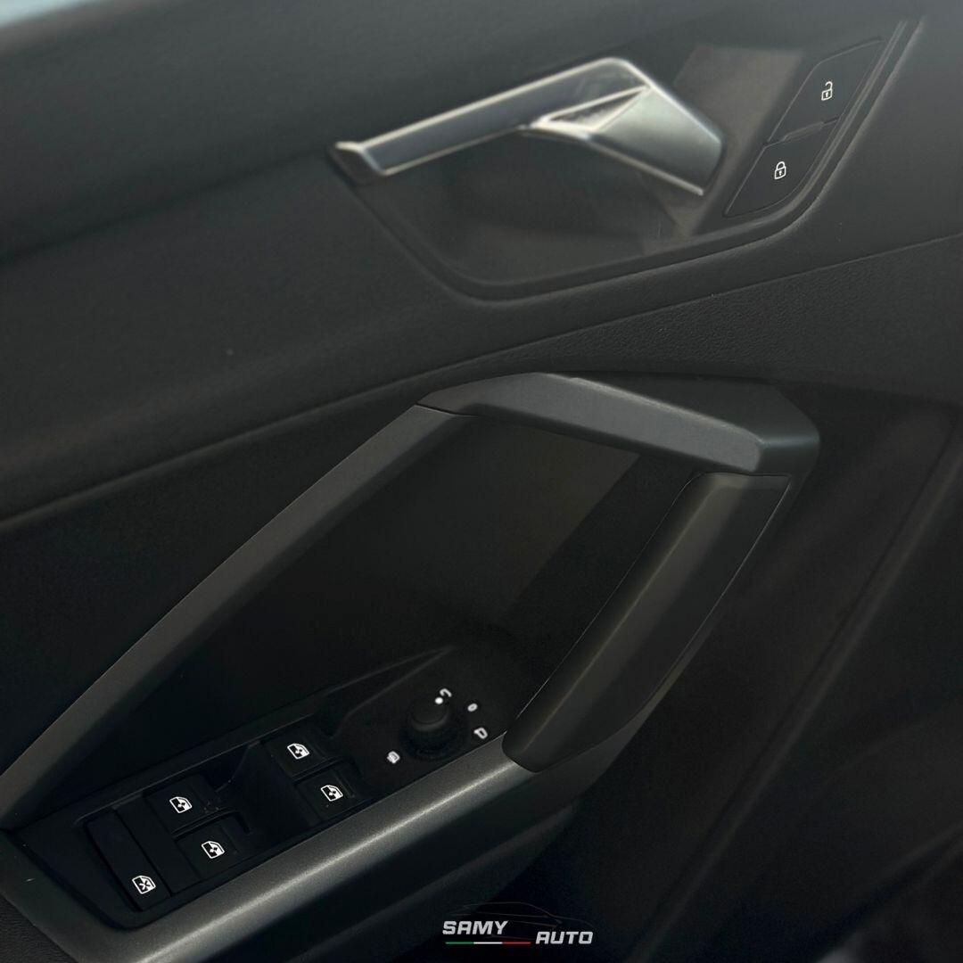 Audi Q3 35 TDI S tronic line edition spb