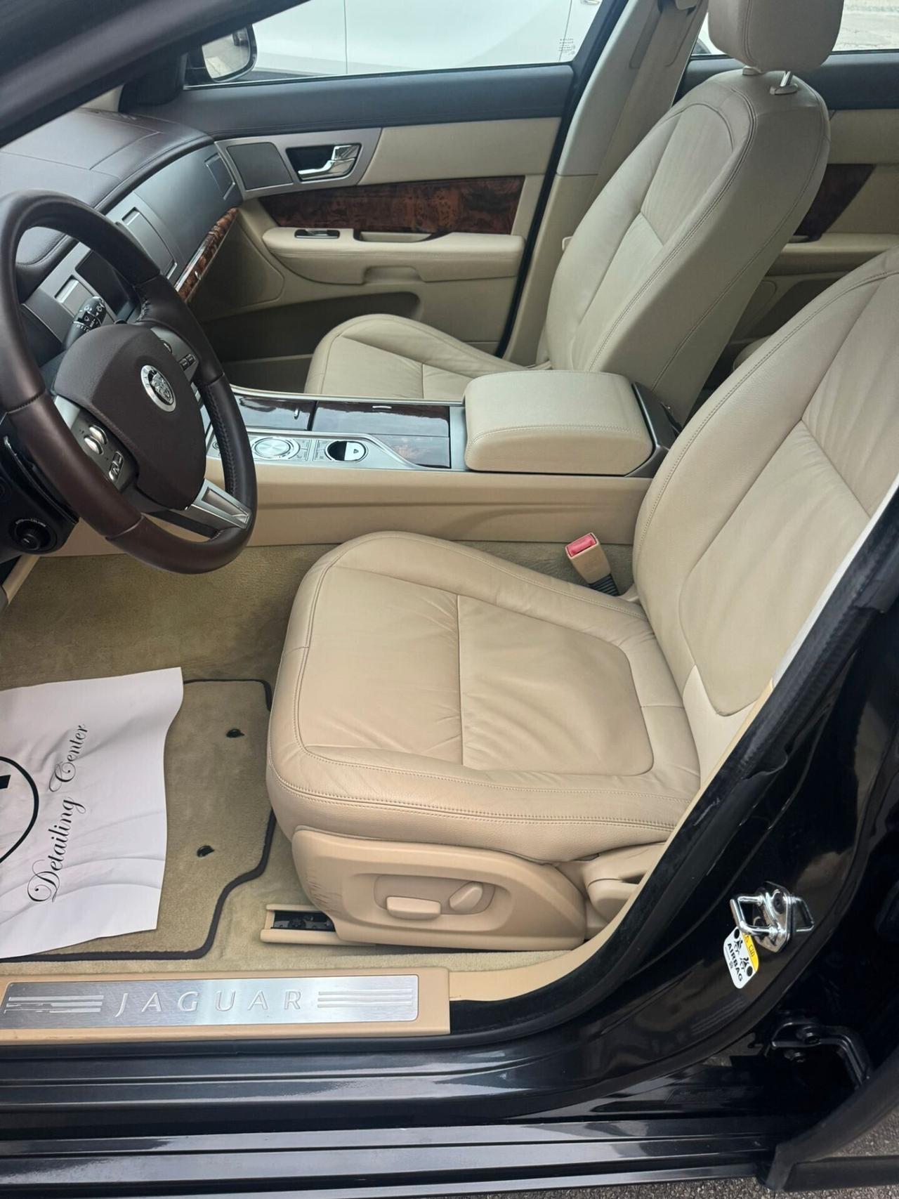 Jaguar XF 3.0 D V6