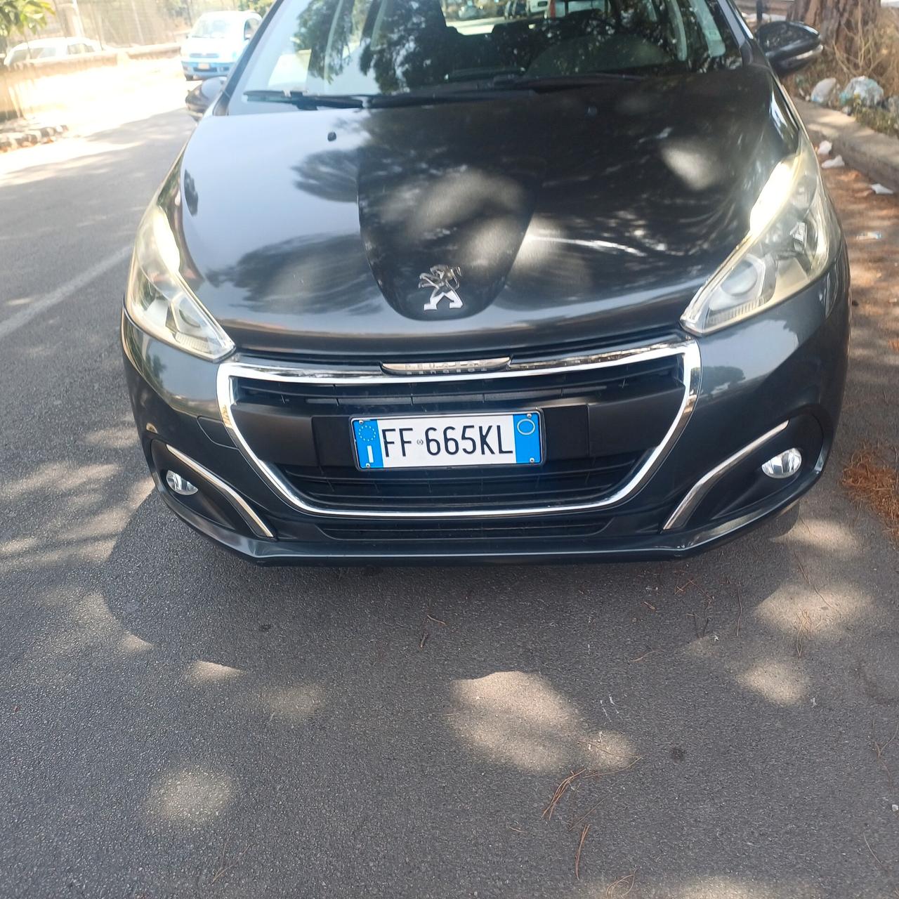 Peugeot 208 PureTech 82 5 porte Allure