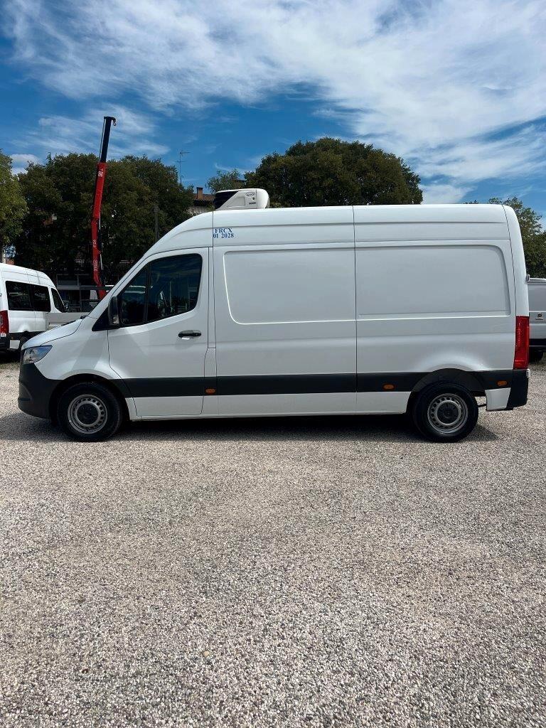 MERCEDES FRIGO CARRIER XARIOS