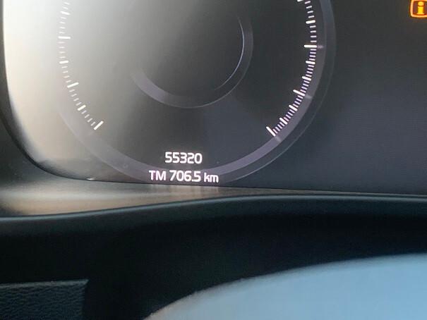 Volvo XC40 T2 Geartronic Momentum Pro
