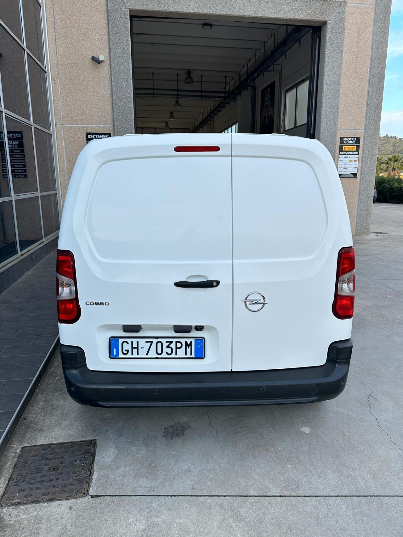 Opel Combo Cargo 1.5 Diesel 100CV PC 650kg Edition